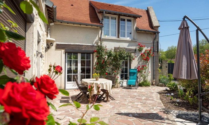 Royallieu Village Cottage | 55 m² Cabin ∙ 1 bedroom ∙ 2 guests
