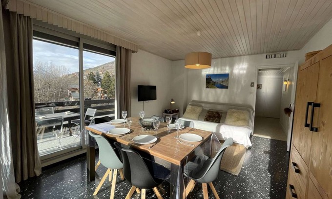 Saint-Chaffrey Apartment | 59 m² Apartment ∙ 2 bedrooms ∙ 6 guests