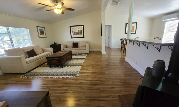 Squaw Valley House | 5Ez Ranch- Silver- entire home with easy drive to Kings Canyon National Park