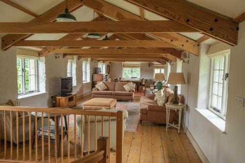 Newquay House | 6 Bed in Tresillian oc-t32987