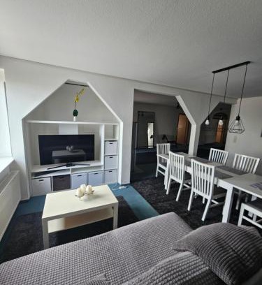 Ortsamt 5 Apartment | 6 bedroom Private APARTMENT & Lounge