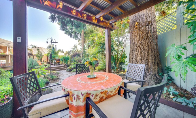 Ballard House | 6 Mi to Downtown: Walkable Seattle Home w/Hot Tub