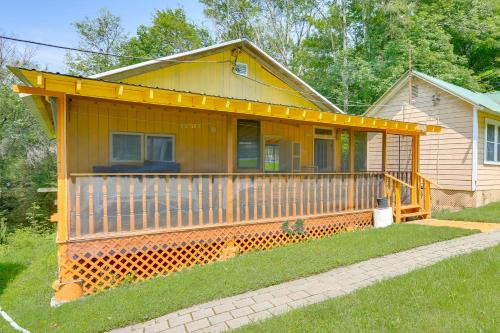 Mongaup Valley House | 6 Mi to State Park Mongaup Valley Cabin!
