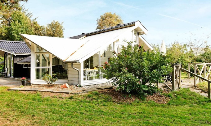 Jegum House | 6 person holiday home in Oksbøl