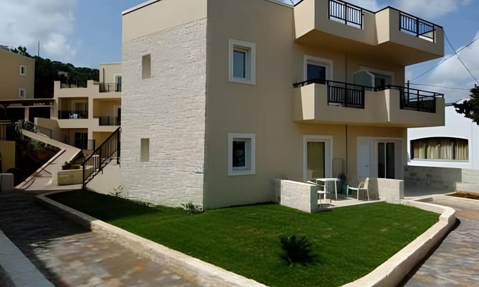 Stalida Apartment | 60 m² Serviced apartment ∙ 5 guests