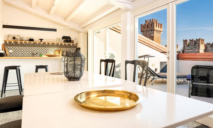 Lazise Old Town Apartment | 617A Lakeview Apartment Cristina