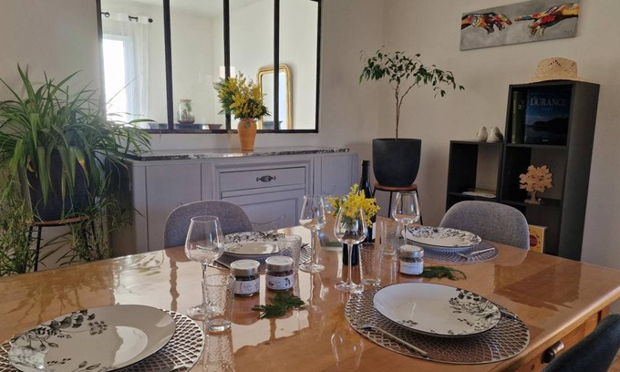 Pierrevert House | 63 m² Gîte ∙ 2 bedrooms ∙ 4 guests
