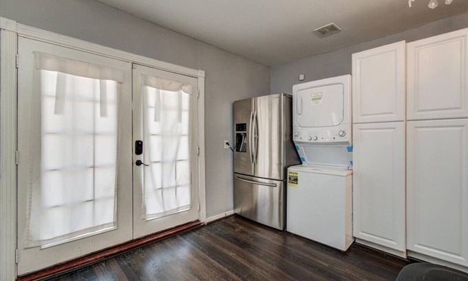 OST - South Union Apartment | 6738 Peerless St Houston TX