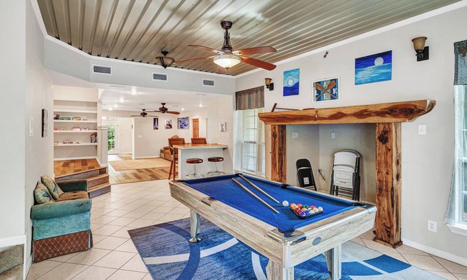 Gordonville House | 6Bdrm 5Ba Pool Table Ping Pong Lake Texoma