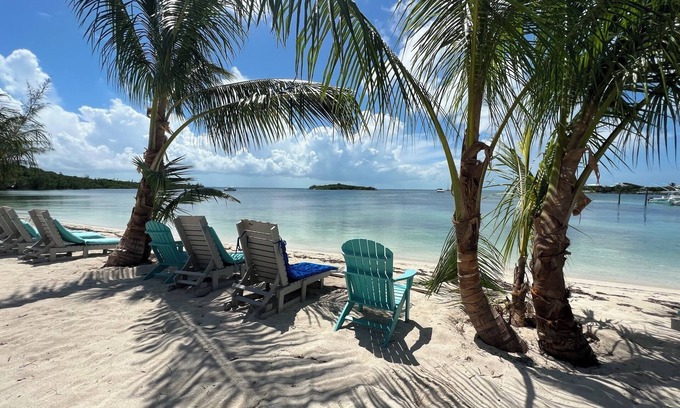 Great Guana Cay House | #7 - Guana Beach Inn @sunset beach, Guana Cay