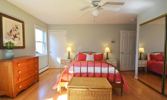 Ithaca House | 7 Minutes Away from Everything!