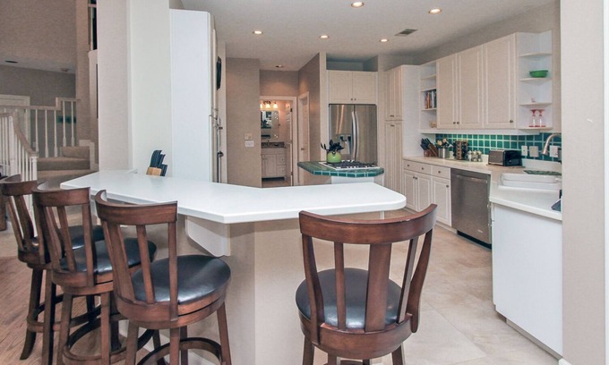 Shipyard Plantation House | 7 Quail St