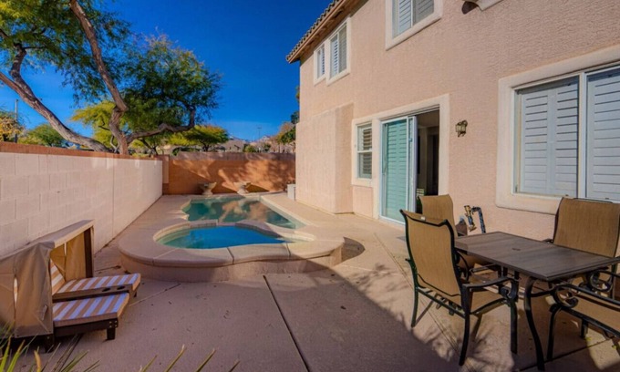 Summerlin House | 7ppl 4Qu2twins POOL/SPA Pets Pay kids ok Summerlin