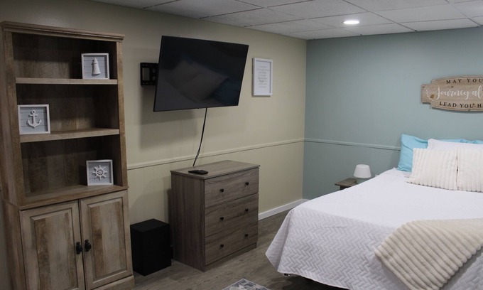 State College Apartment | 8 Minutes from Beaver Stadium & Downtown l Cozy 2 Bedrooms with WIFI