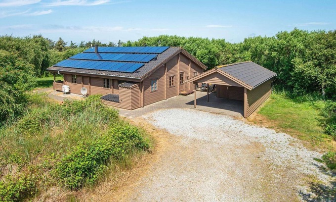 Lodbjerg Hede House | 8 person holiday home in Ringkøbing