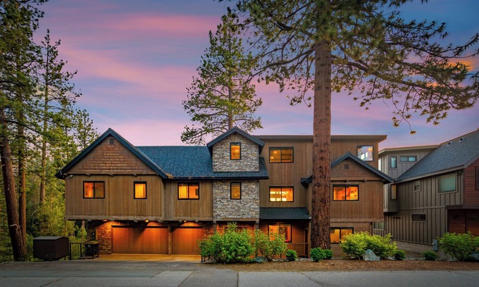 Al Tahoe House | 9 bedroom Luxury Villa by the lake with Indoor Pool