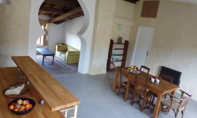 Lioux House | 9 km from Gordes, hamlet house with terrace