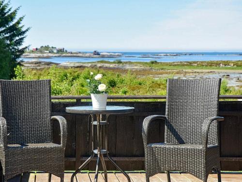 Gjengstoa House | 9 person holiday home in Farstad-By Traum