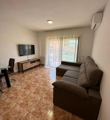 Salou Apartment | A bright spacious flat for a family