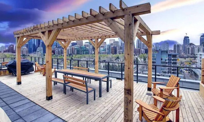 Kensington Apartment | A/C Chic Luxury Near River, Patios, Food + Parks