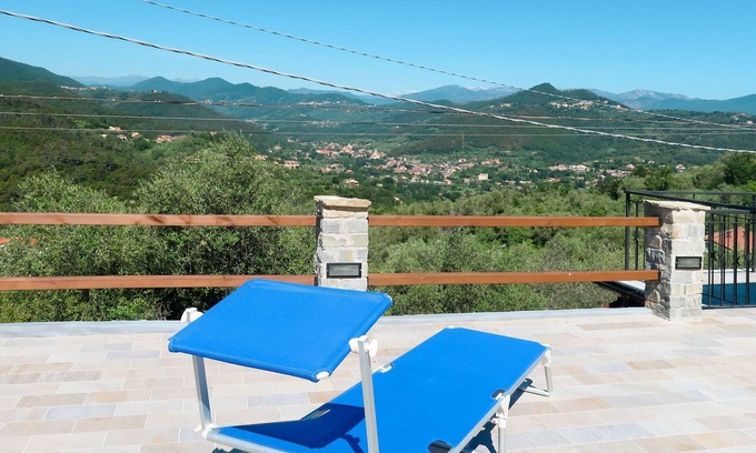 Marta Apartment | A Ca' Gialla (AEG100) by Interhome