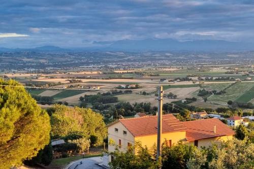 Montecosaro Apartment | A casa di Vittorio - tra mare e colline