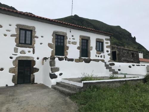 Lajes das Flores House | A casa do Tí Mendonça
