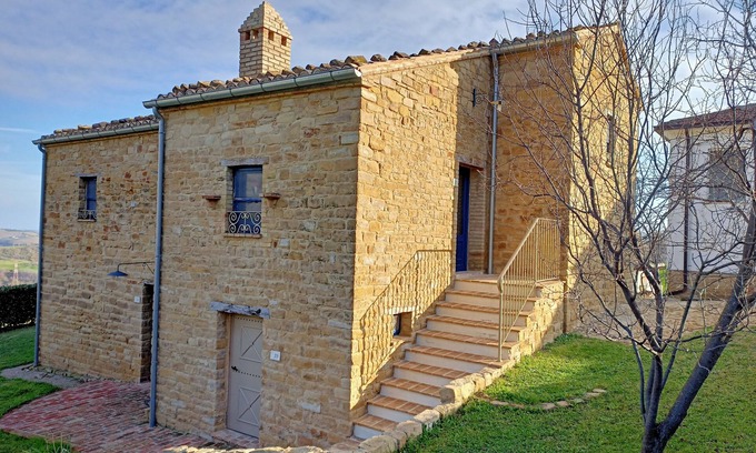Castiglione Messer Raimondo Apartment | A comfortable 2 bedroom country apartment with private patio at La Stradella