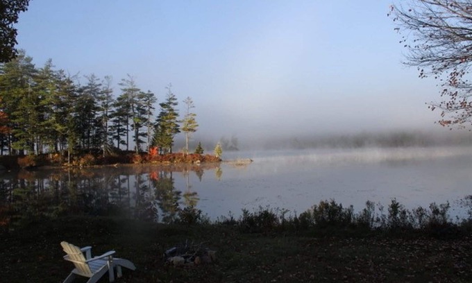 Surry House | A cozy cabin just 20 feet from the shore of Toddy Pond