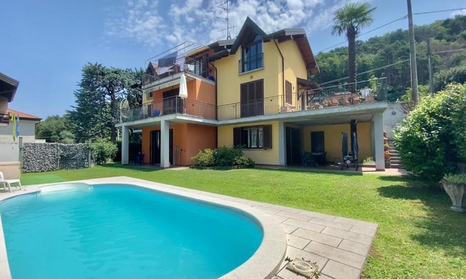 Angera Apartment | A dream on the lake