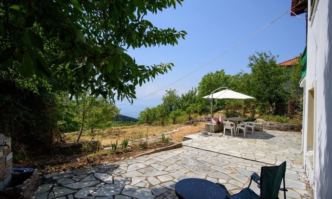 Agios Vlassios House | A Family Friendly Holiday Country House With View to Pagasitikos Gulf