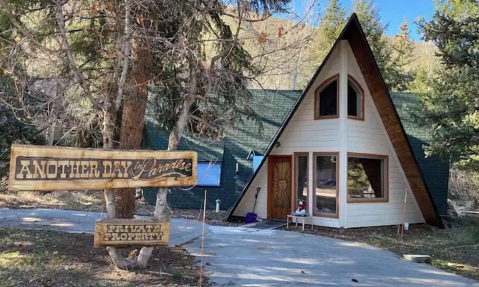 Warm Springs House | A-Frame In Paradise! (Whole House) Fast WiFi