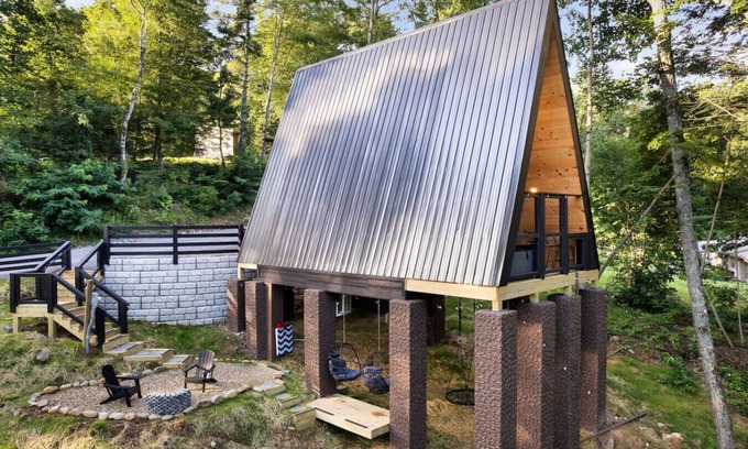 Gatlinburg - Pigeon Forge House | A-Frame, Sauna, Hot Tub, FirePit