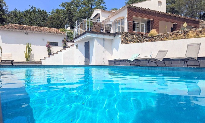 La Garde-Freinet Villa | A Haven of Peace with swimming pool 15km from the Gulf of St-Tropez
