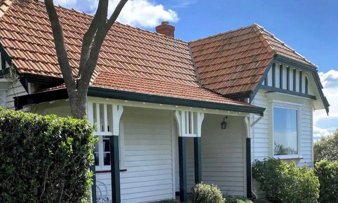 Waimate Cottage | A heritage cottage in tranquil rural surrounds