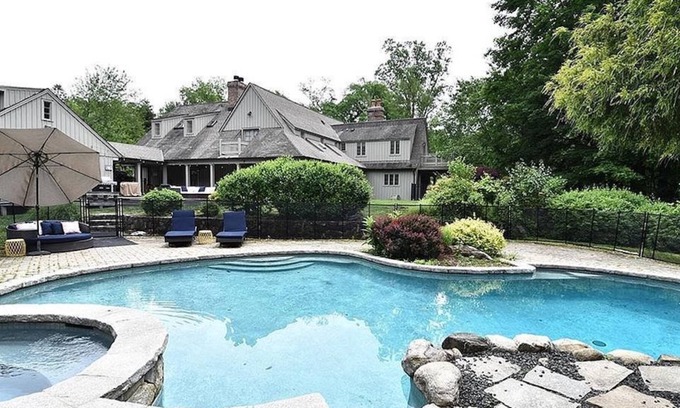 Norwalk House | A home away from home, close to downtown and the beach.