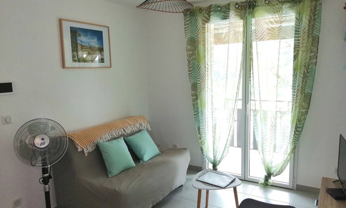 Naves-Parmelan Apartment | A la Campagne, Entre lac et Montagnes