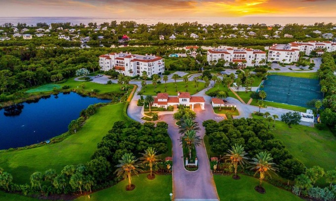 Cape Haze Condo | A LUXURY RESORT STYLE CONDO - THE POSSIBILITIES ARE AS ENDLESS AS THE SUNSHINE
