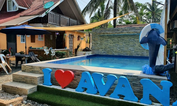 Infanta Villa | A modern villa few steps from the beach with pool