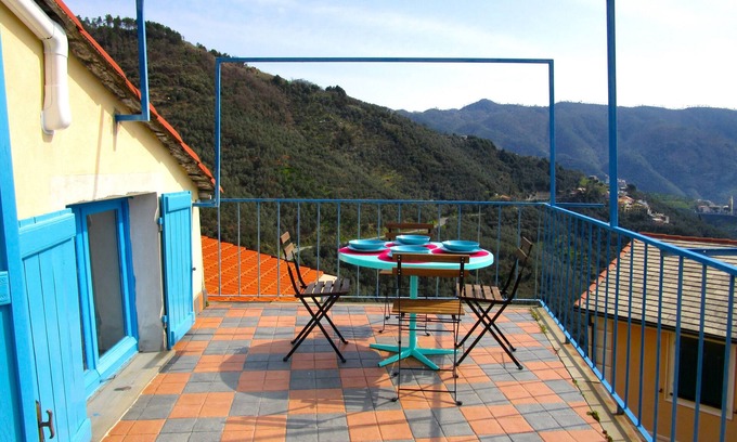 Lavaggiorosso House | A nest close to Cinque Terre, wonderful terrace with stunning view