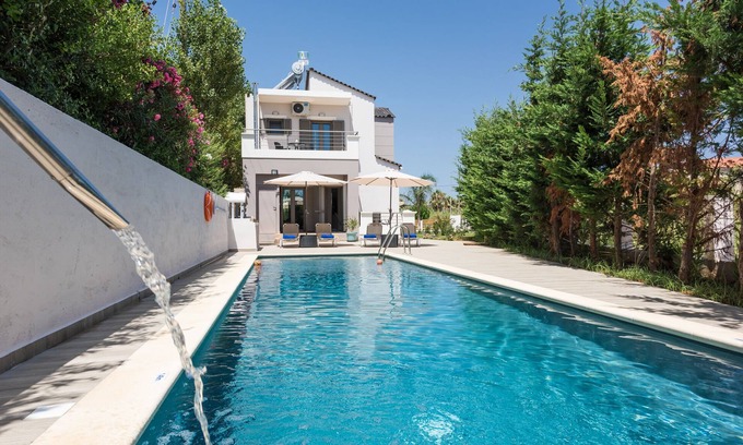 Maleme Villa | A new villa with private pool, 350m from the beach and close to all amenities
