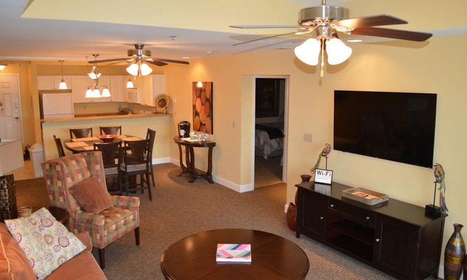 Bluff City Condo | A Peaceful Pit Stop: Speedway! Dragstrip! Casino! Downtown!