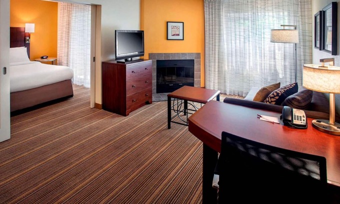 Westborough House | A Place You''ll Surely Enjoy! Free Parking, Pets Allowed, Onsite Swimming Pool