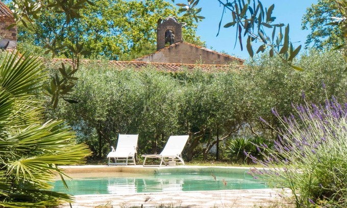 Murviel-les-Beziers Cottage | A quiet cottage with swimming pool in vineyard
