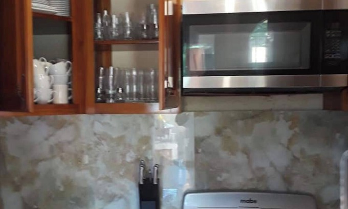 West End Apartment | A Rooftop View, Comfort & Event-Ready Spaces - #08