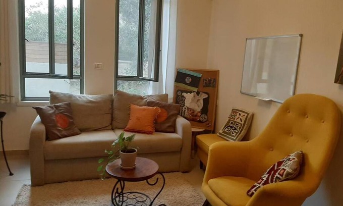 Givat Nili Apartment | A Spot on the Hill
