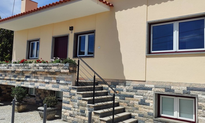 Benedita House | A sunny house with a large terrace and sea views!