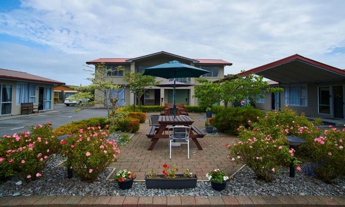 Greymouth Hotel | Aachen Place Motel