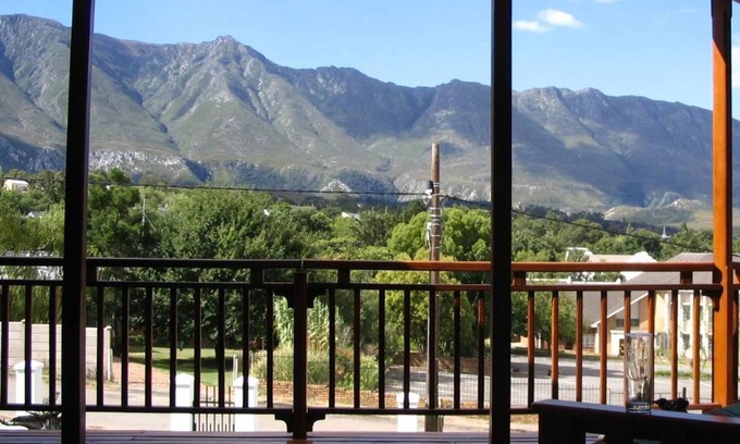 Swellendam House | Aan De Bergen Guesthouse South Africa
