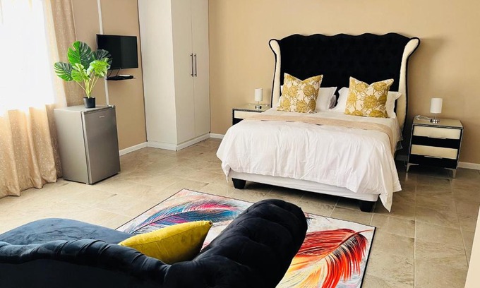 Ladysmith Bed & Breakfast | Aaron's Nest Bed and Breakfast